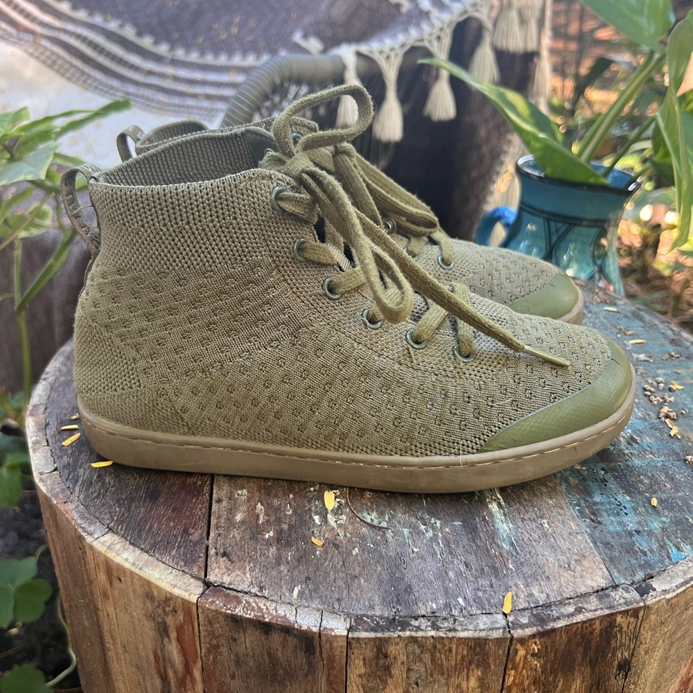 Suavs Olive Green Women's Sneakers Very Breathable size 6 - Picture 2 of 9